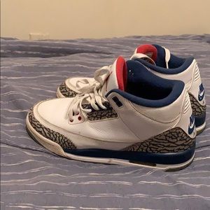 Jordan retro 3 true blue